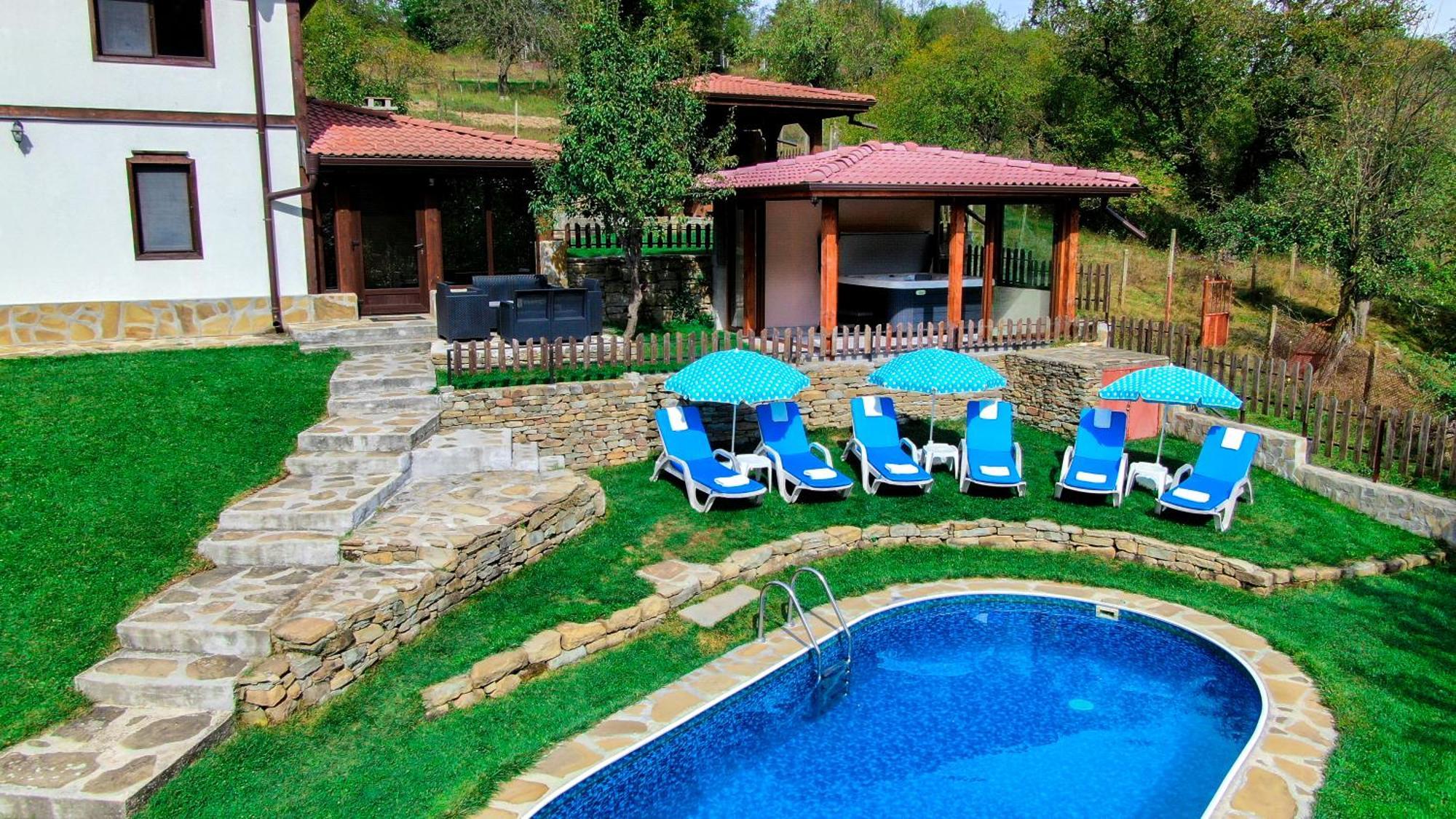 House Maya Tryavna Bagian luar foto